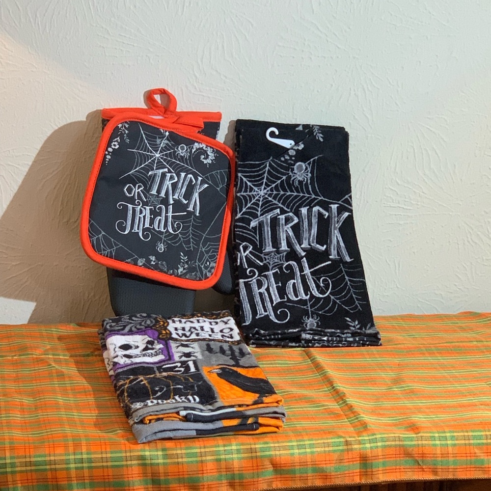 Halloween Trick or Treat Kitchen Set